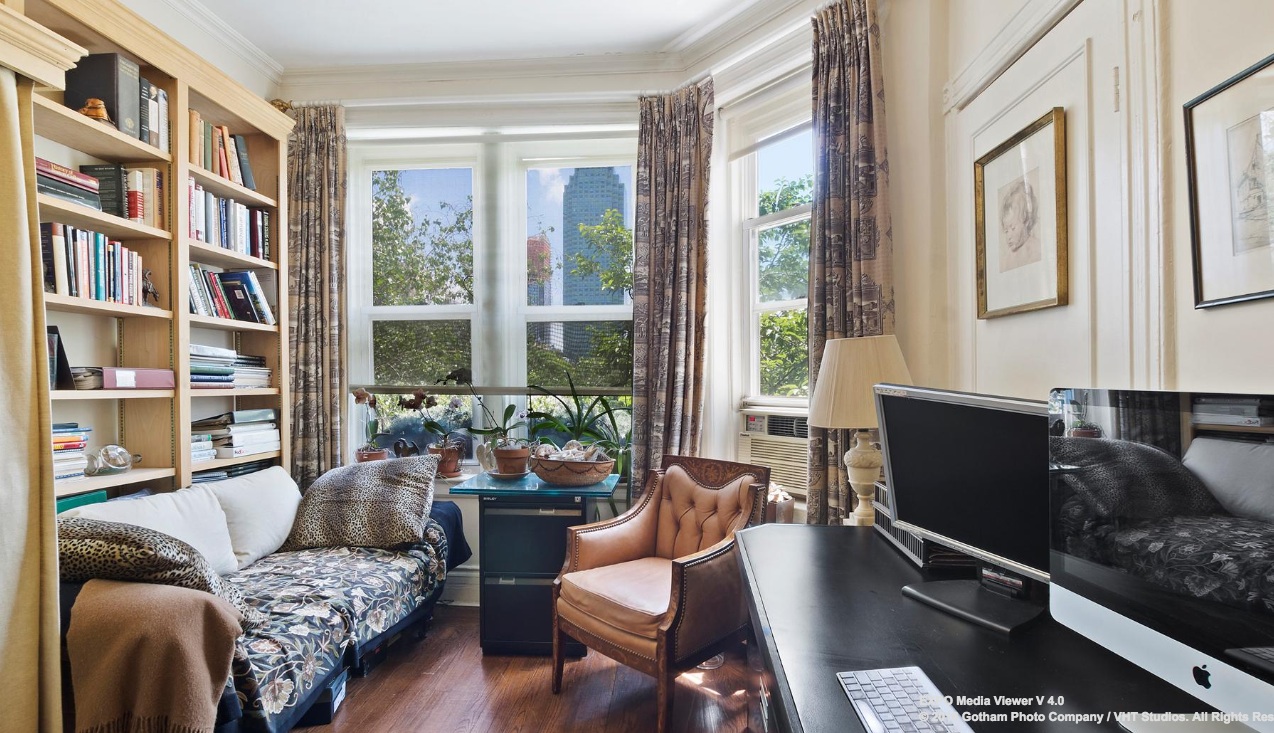 45-10 11th street, townhouse, long island city, living room